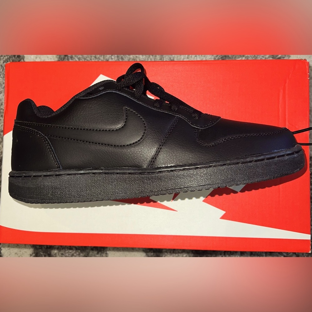 Nike Men's Ebernon Low Basketball Shoes